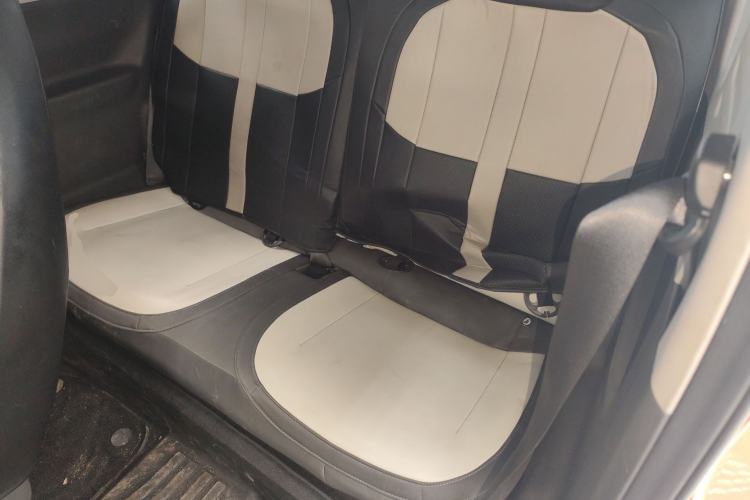 Used Geely Galaxy Panda 2025 210km Panda Rider Left Rear Seat