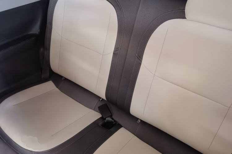 Used Geely Galaxy Panda 2025 210km Panda Rider Left Rear Seat
