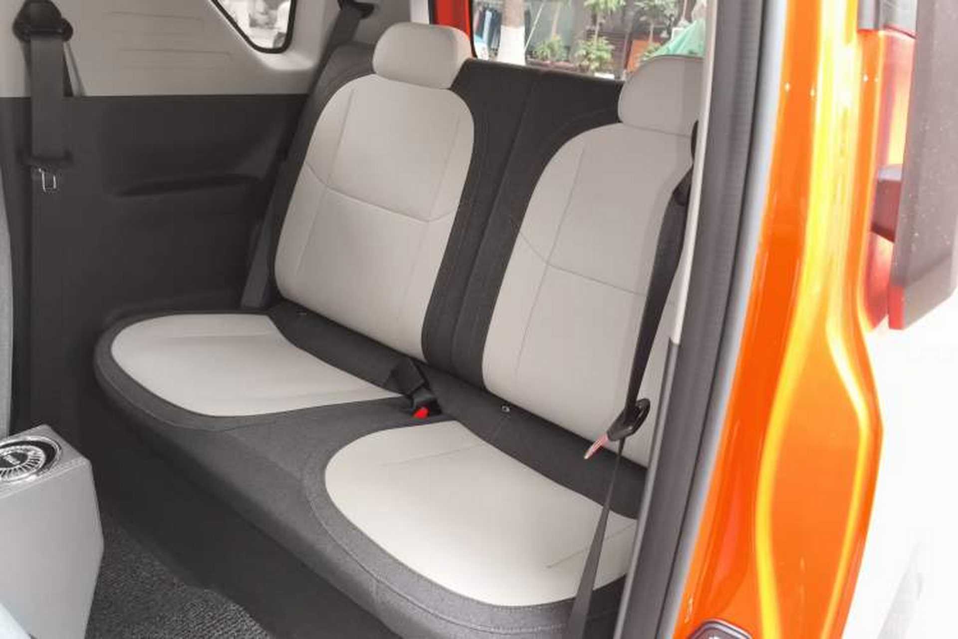 Used Geely Galaxy Panda 2025 210km Panda Rider Left Rear Seat