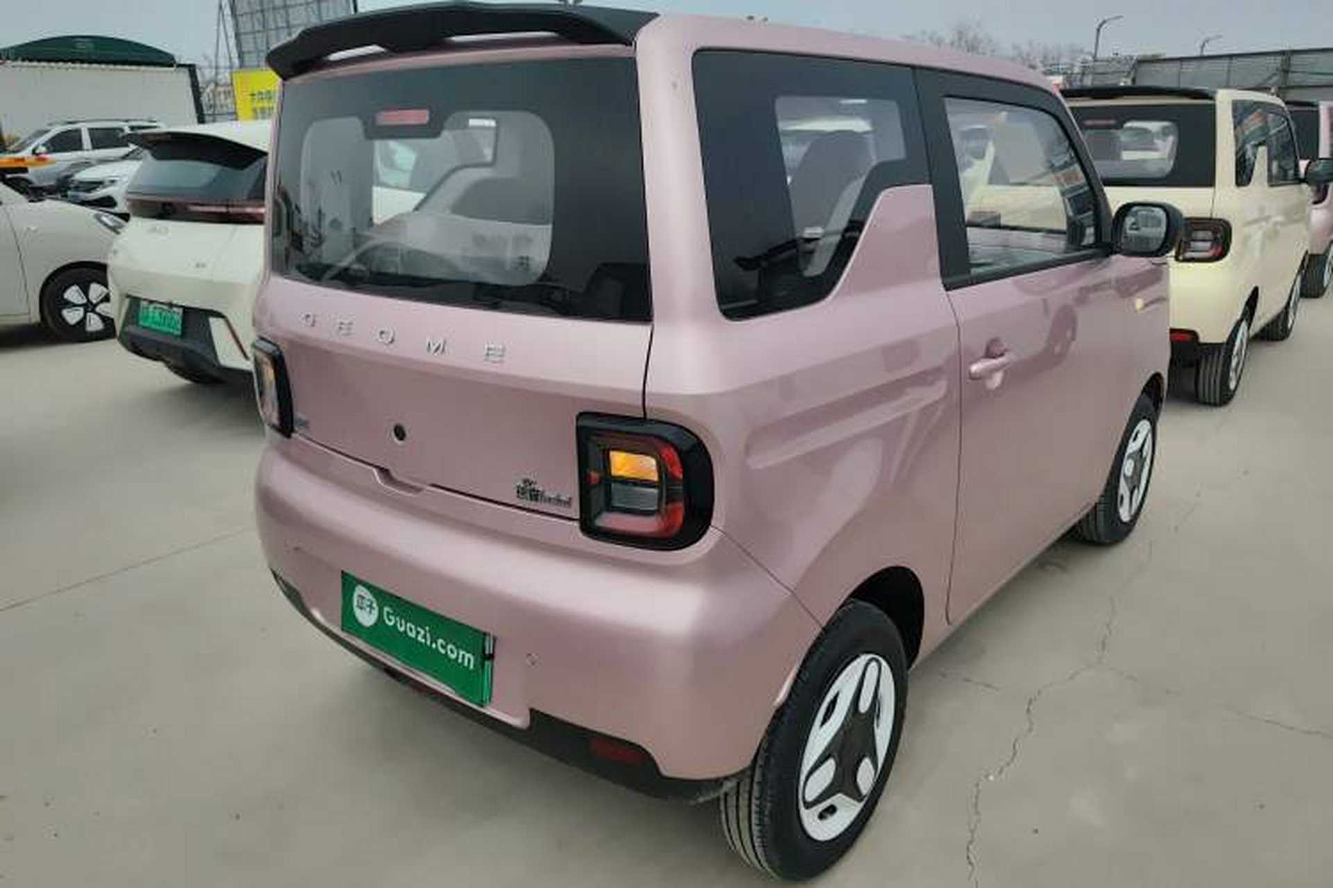 Used Geely Galaxy Panda 2025 210 km – Yuanqi Bear Rear Right 45 Deg