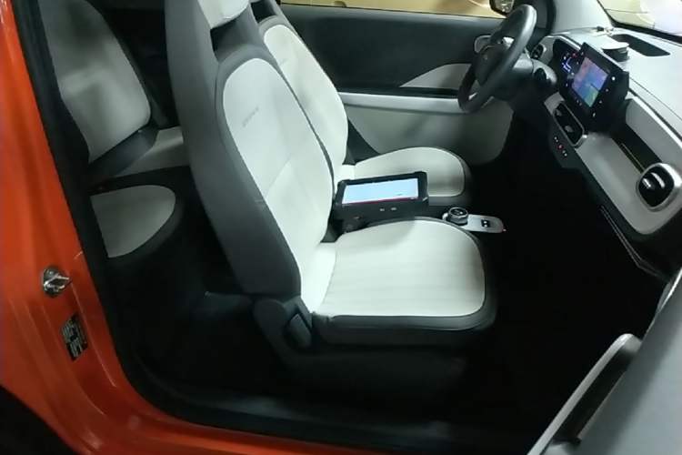 Used Geely Galaxy Panda 2025 210km Panda Rider Right Front Seat