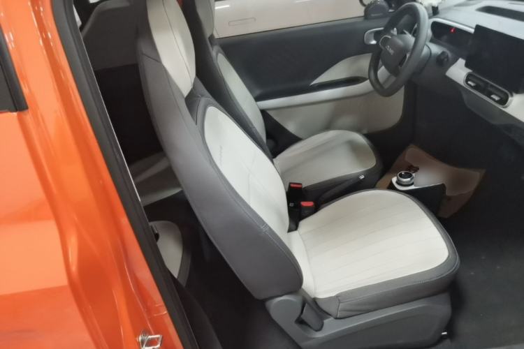 Used Geely Galaxy Panda 2025 210km Panda Rider Right Front Seat