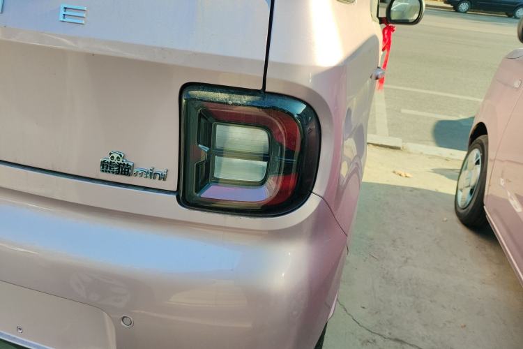 Used Geely Galaxy Panda 2025 210 km – Yuanqi Bear Right Rear Taillight