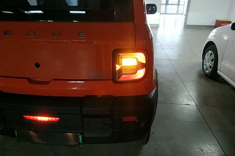 Used Geely Galaxy Panda 2025 210km Panda Rider Right Rear Taillight
