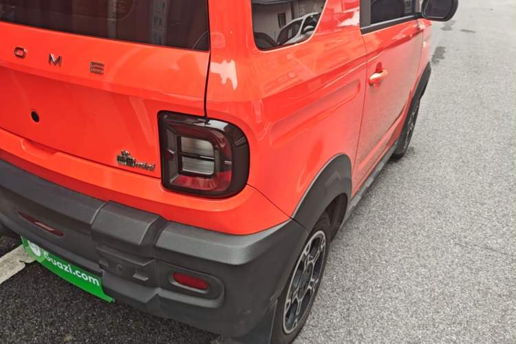 Used Geely Galaxy Panda 2025 210km Panda Rider Right Rear Taillight