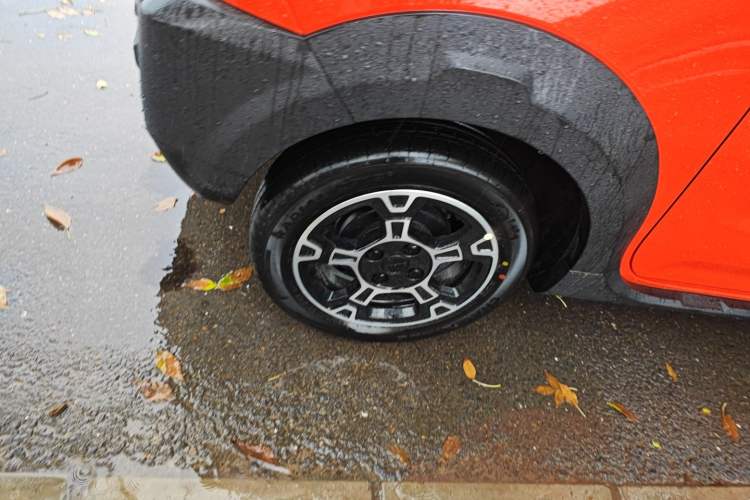 Used Geely Galaxy Panda 2025 210km Panda Rider Right Rear Wheel Hub