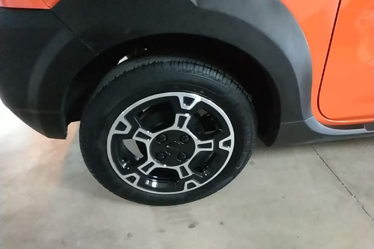 Used Geely Galaxy Panda 2025 210km Panda Rider Right Rear Wheel Hub