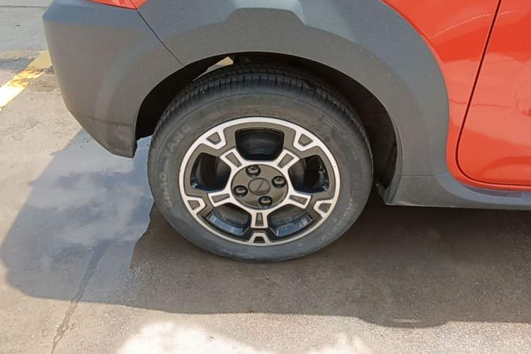 Used Geely Galaxy Panda 2025 210km Panda Rider Right Rear Wheel Hub