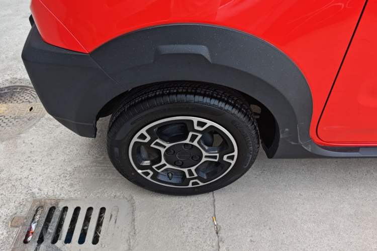Used Geely Galaxy Panda 2025 210km Panda Rider Right Rear Wheel Hub