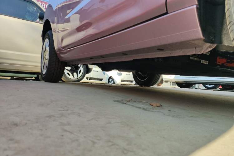 Used Geely Galaxy Panda 2025 210 km – Yuanqi Bear Right Side Sill