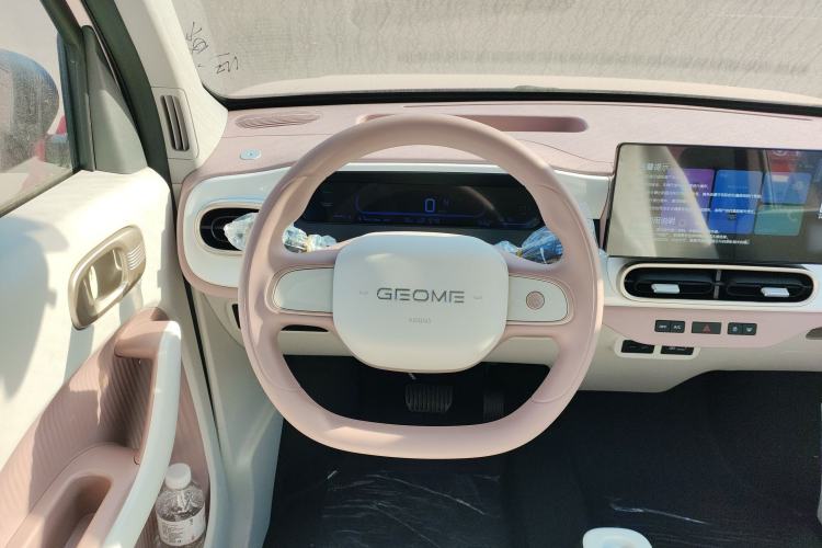 Used Geely Galaxy Panda 2025 210 km – Yuanqi Bear Steering Wheel