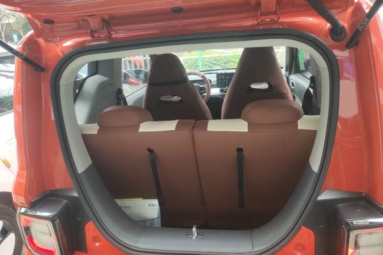 Used Geely Galaxy Panda 2025 210km Panda Rider Trunk