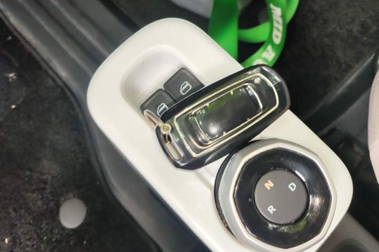 Used Geely Galaxy Panda 2025 210 km – Yuanqi Bear Vehicle Key