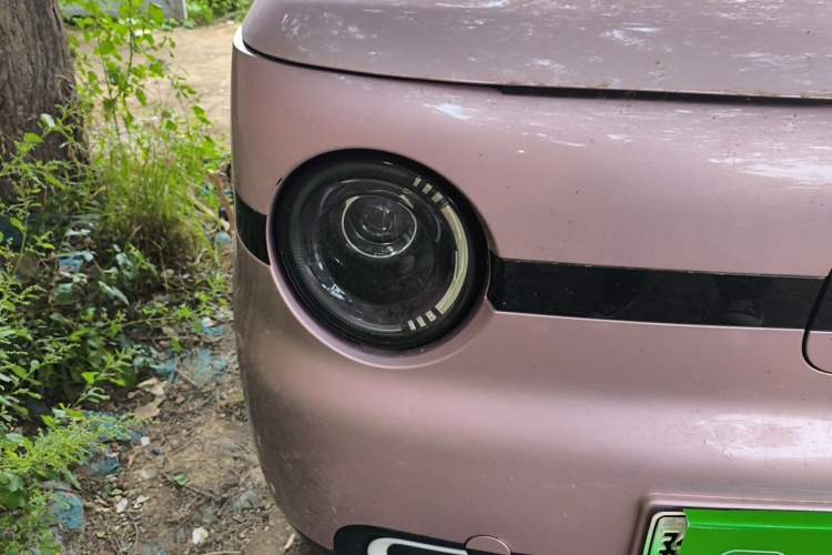 Used Geely Galaxy Panda 2025 210 km – Yuanqi Bear Right Front Headlight