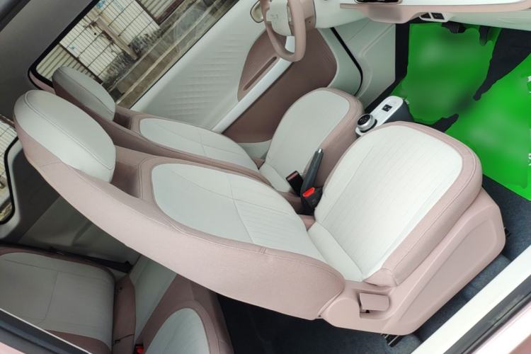 Used Geely Galaxy Panda 2025 210 km – Yuanqi Bear Right Front Seat