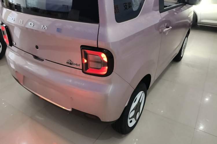 Used Geely Galaxy Panda 2025 210 km – Yuanqi Bear Right Rear Taillight