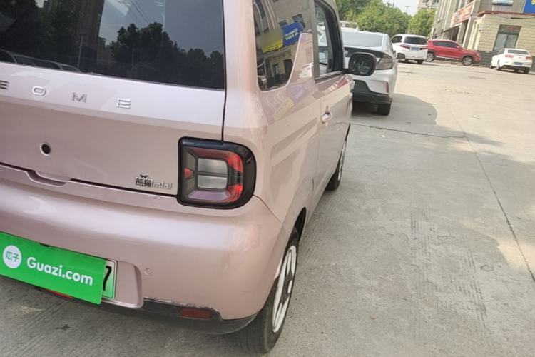 Used Geely Galaxy Panda 2025 210 km – Yuanqi Bear Right Rear Taillight