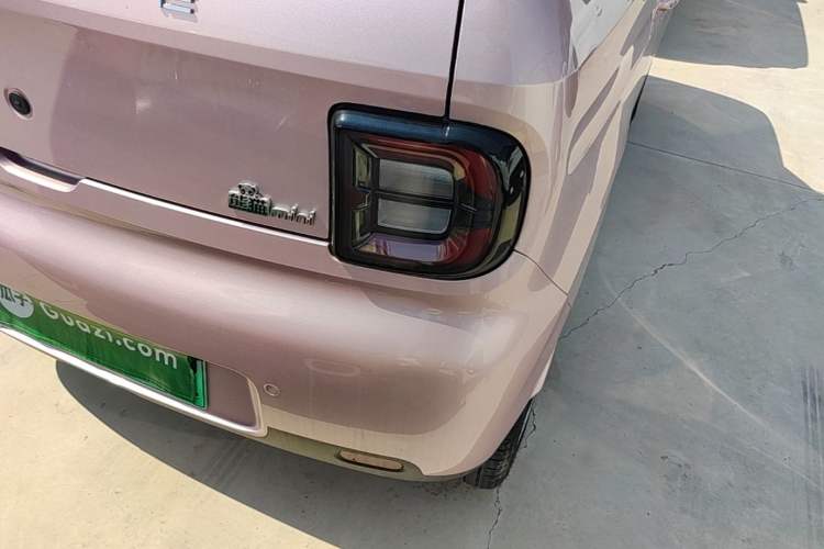 Used Geely Galaxy Panda 2025 210 km – Yuanqi Bear Right Rear Taillight