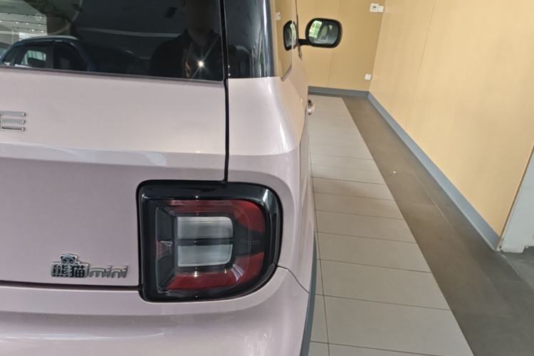 Used Geely Galaxy Panda 2025 210km Panda Kart Right Rear Taillight