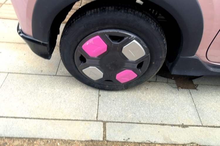 Used Geely Galaxy Panda 2025 210km Panda Kart Right Rear Wheel Hub