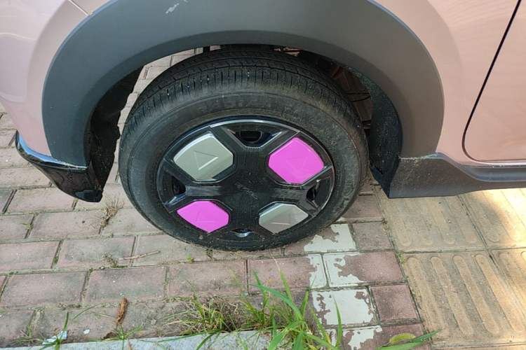 Used Geely Galaxy Panda 2025 210km Panda Kart Right Rear Wheel Hub