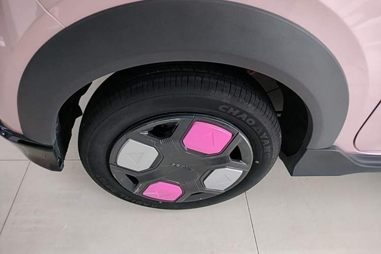 Used Geely Galaxy Panda 2025 210km Panda Kart Right Rear Wheel Hub