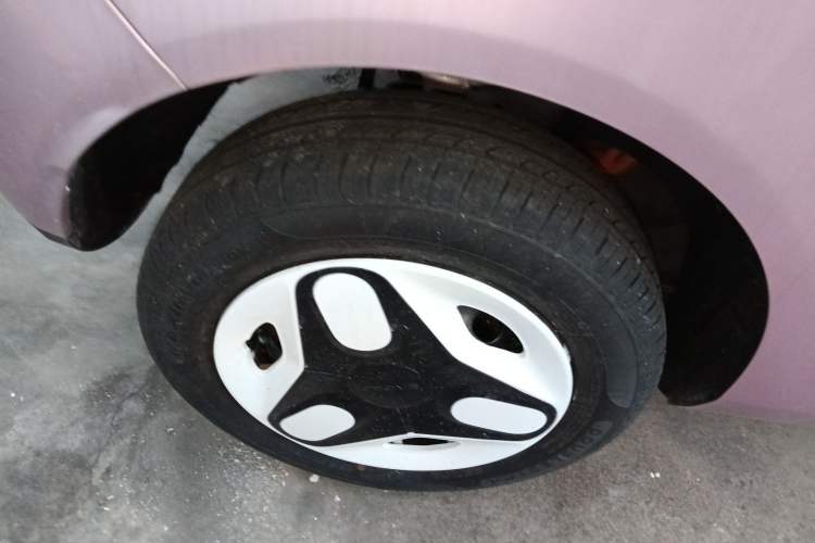 Used Geely Galaxy Panda 2025 210 km – Yuanqi Bear Right Rear Wheel Hub