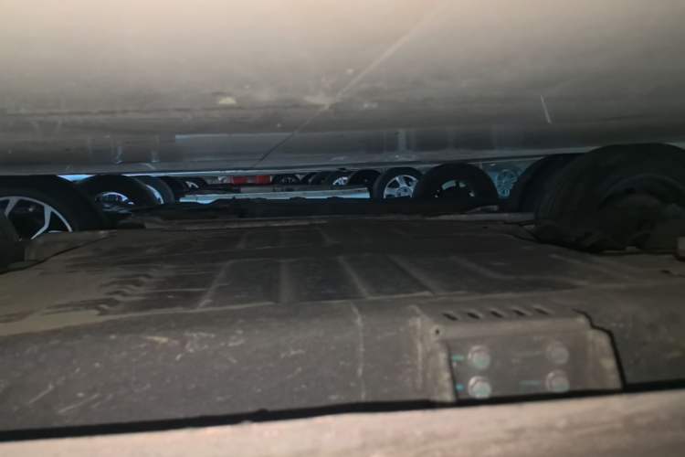Used Geely Galaxy Panda 2025 210 km – Yuanqi Bear Right Side Sill