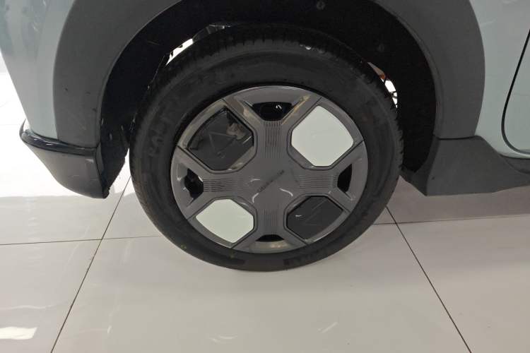Used Geely Galaxy Panda 2025 210km Panda Kart Exterior 6