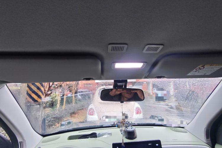 Used Geely Galaxy Panda 2025 210km Panda Rider Headliner