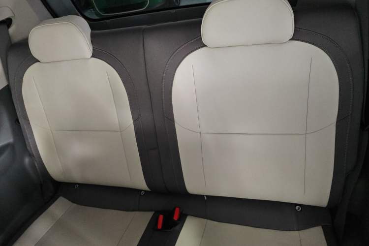 Used Geely Galaxy Panda 2025 210km Panda Kart Interior 3
