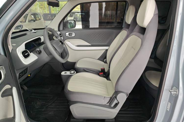 Used Geely Galaxy Panda 2025 210km Panda Kart Left Front Seat