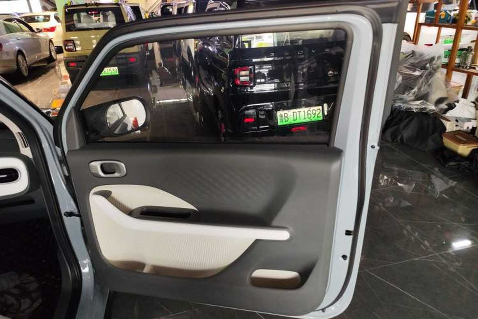 Used Geely Galaxy Panda 2025 210km Panda Kart Right Rear Door Interior