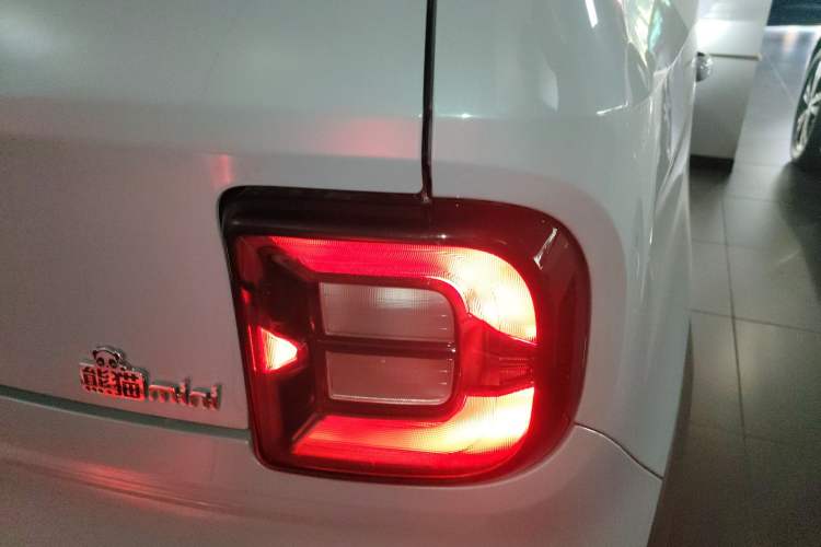 Used Geely Galaxy Panda 2025 210km Panda Kart Right Rear Taillight