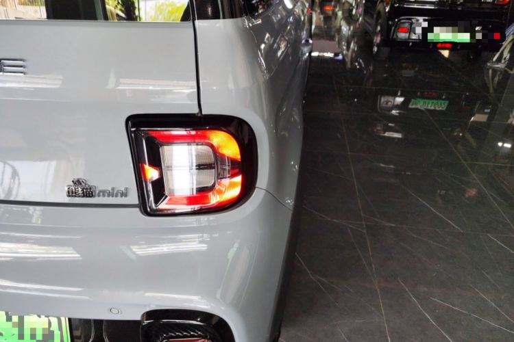 Used Geely Galaxy Panda 2025 210km Panda Kart Right Rear Taillight