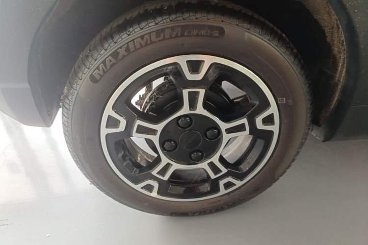 Used Geely Galaxy Panda 2025 210km Panda Rider Right Rear Wheel Hub