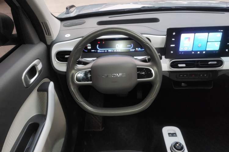 Used Geely Galaxy Panda 2025 210km Panda Kart Steering Wheel
