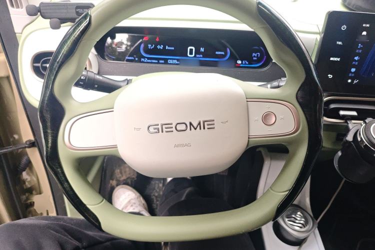 Used Geely Galaxy Panda 2025 210km Panda Rider Steering Wheel