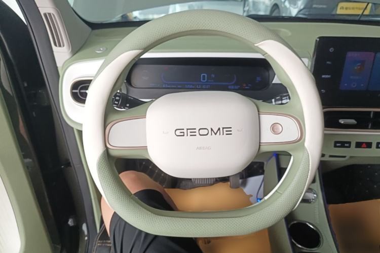 Used Geely Galaxy Panda 2025 210km Panda Rider Steering Wheel