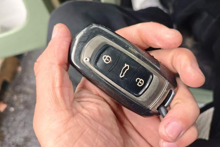 Used Geely Galaxy Panda 2025 210km Panda Rider Vehicle Key