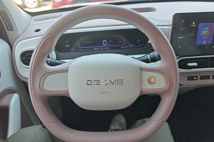 Used Geely Galaxy Panda 2025 210 km – Yuanqi Bear Steering Wheel
