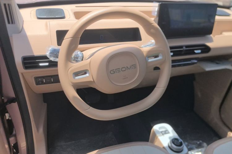 Used Geely Galaxy Panda 2025 210 km – Yuanqi Bear Steering Wheel