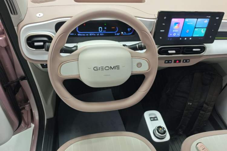 Used Geely Galaxy Panda 2025 210 km – Yuanqi Bear Steering Wheel