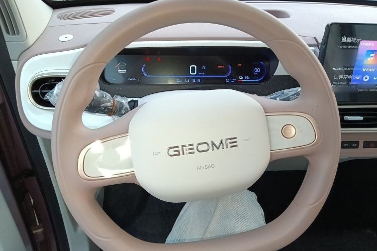 Used Geely Galaxy Panda 2025 210 km – Yuanqi Bear Steering Wheel