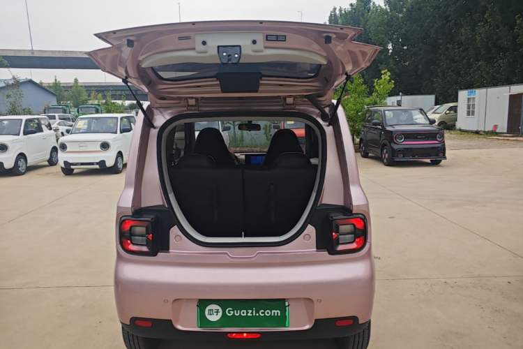 Used Geely Galaxy Panda 2025 210 km – Yuanqi Bear Trunk