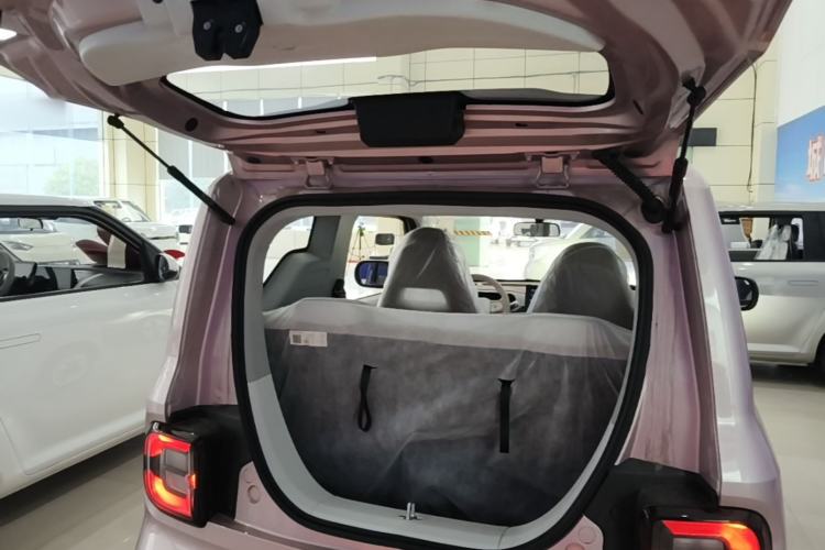 Used Geely Galaxy Panda 2025 210 km – Yuanqi Bear Trunk