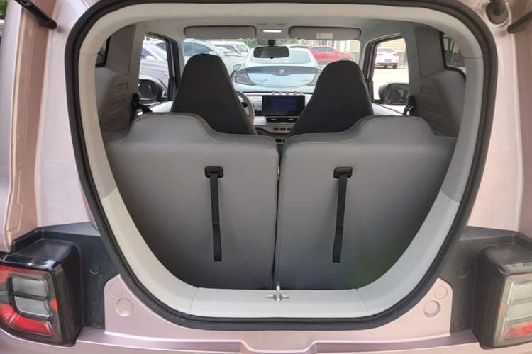 Used Geely Galaxy Panda 2025 210 km – Yuanqi Bear Trunk