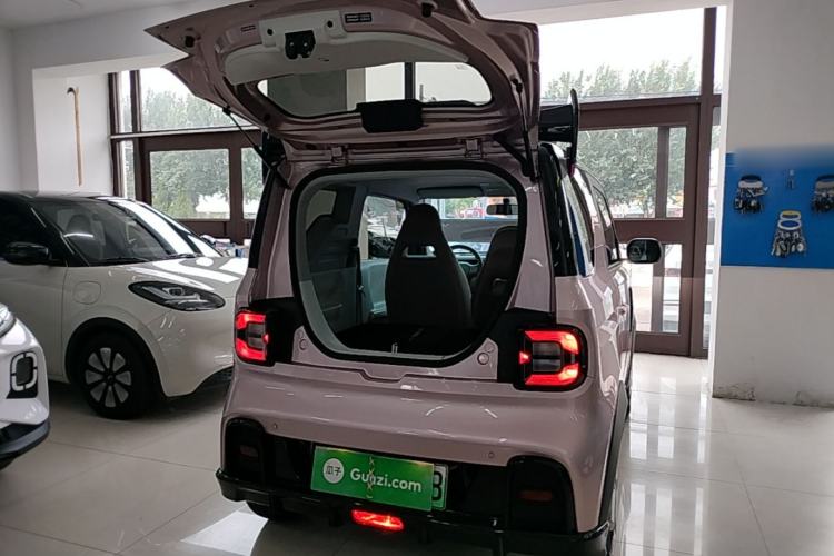 Used Geely Galaxy Panda 2025 210km Panda Kart Trunk