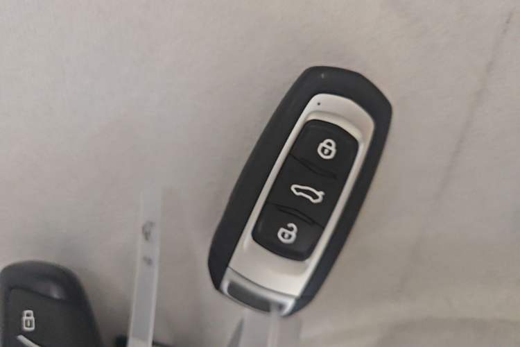 Used Geely Galaxy Panda 2025 210 km – Yuanqi Bear Vehicle Key
