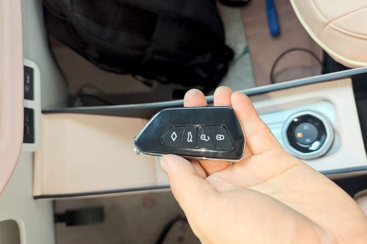 Used Geely Galaxy Panda 2025 210km Panda Kart Vehicle Key